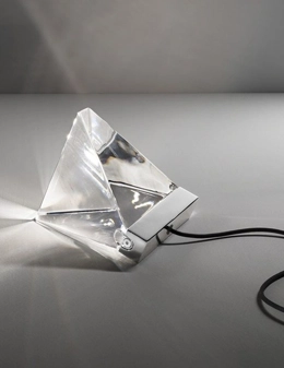 Tripla lampada da tavolo di design a LED