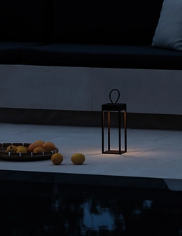 Enya lampada ricaricabile da esterno