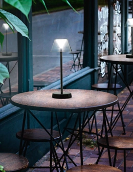 Lolita lampada da tavolo ricaricabile