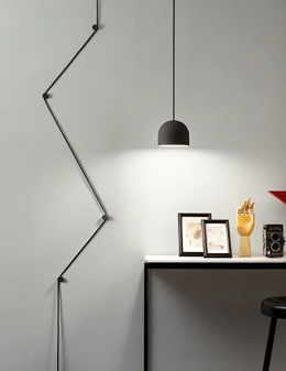 Tall lampada a sospensione moderna