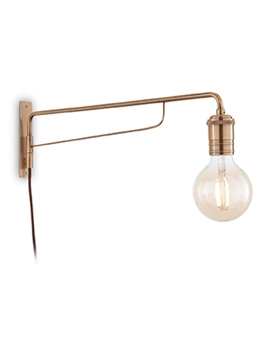 Triumph applique in metallo