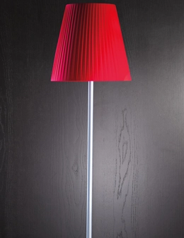 Semplice lampada da terra elegante