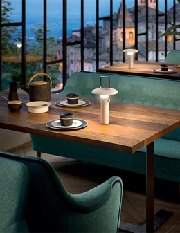 Camping lampada da tavolo portatile