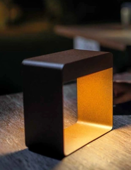 Dama lampada da tavolo ricaricabile