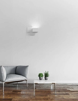 Side applique in gesso