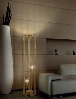 Futura lampada da terra