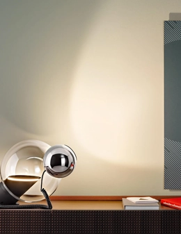 Gravita lampada da tavolo di design