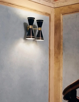 Megafono applique doppia di design