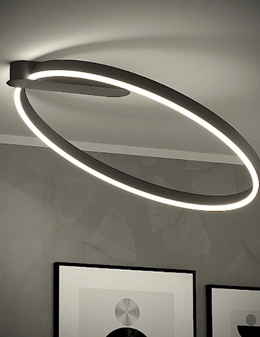 Leggera plafoniera moderna