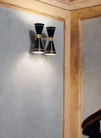 Megafono applique doppia di design