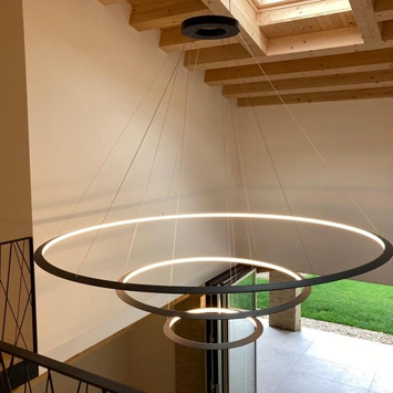 Illuminazione professionale di una location per eventi e cerimonie