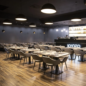 Illuminazione di stile per un ristorante giapponese